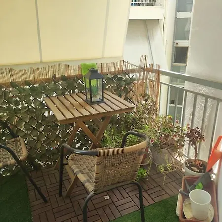 Apartment White And Bright Athens